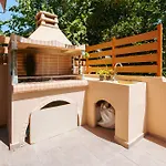 בית נופש Casa Veranda - 3 Bedroom House With Bbq & Backyard חאניה
