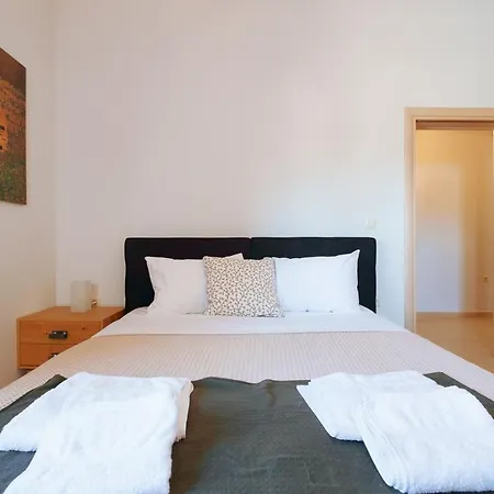 Casa Veranda - 3 Bedroom House With Bbq & Backyard * Chania (Crete)