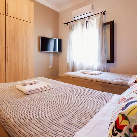 Casa Veranda - 3 Bedroom House With Bbq & Backyard *